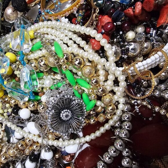 Vintage To Modern Jewelry Lot 5lbs All Wearable No Junk - Picture 2 of 4